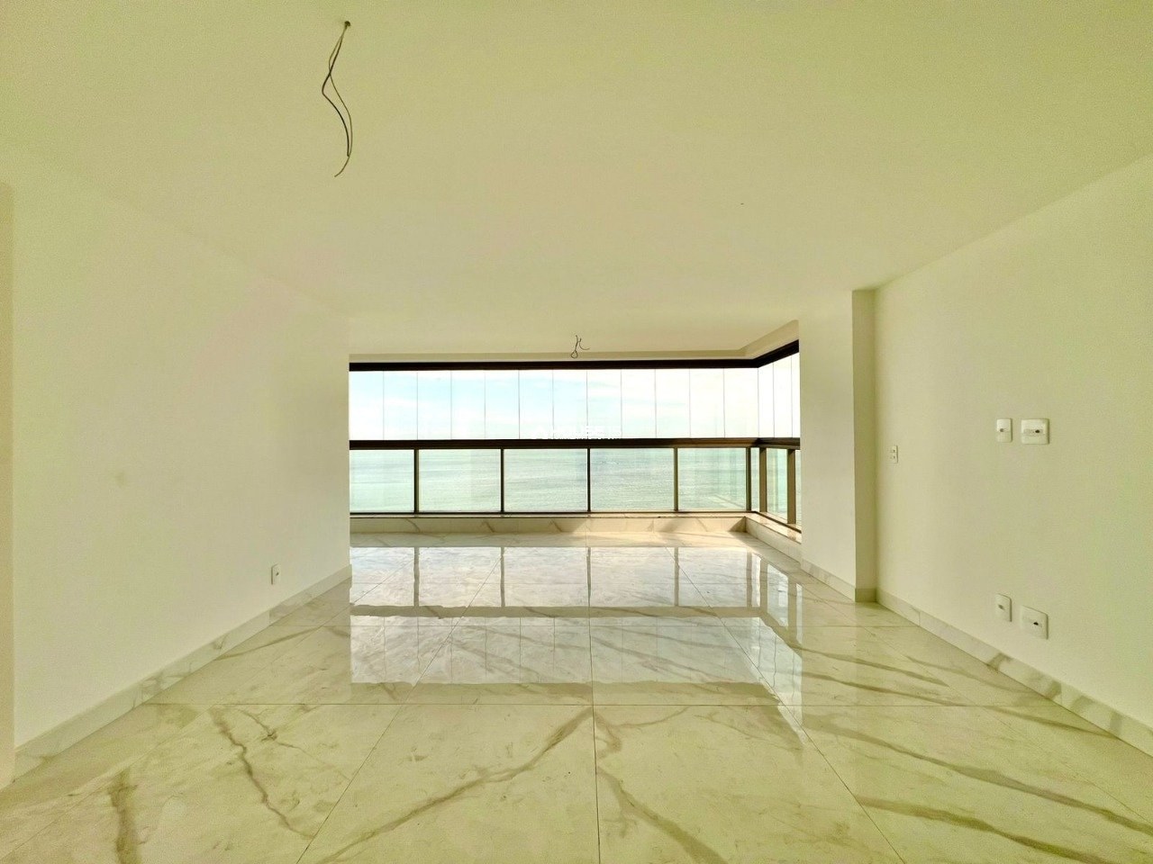 Apartamento de 4 Quartos à Venda na Praia do Morro - Guarapari - Espírito Santo - Brasil - 7