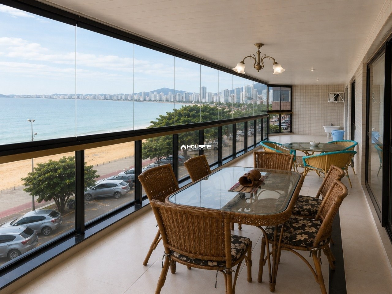 Apartamento de 4 Quartos à Venda na Praia do Morro - Guarapari - Espírito Santo - Brasil - 2