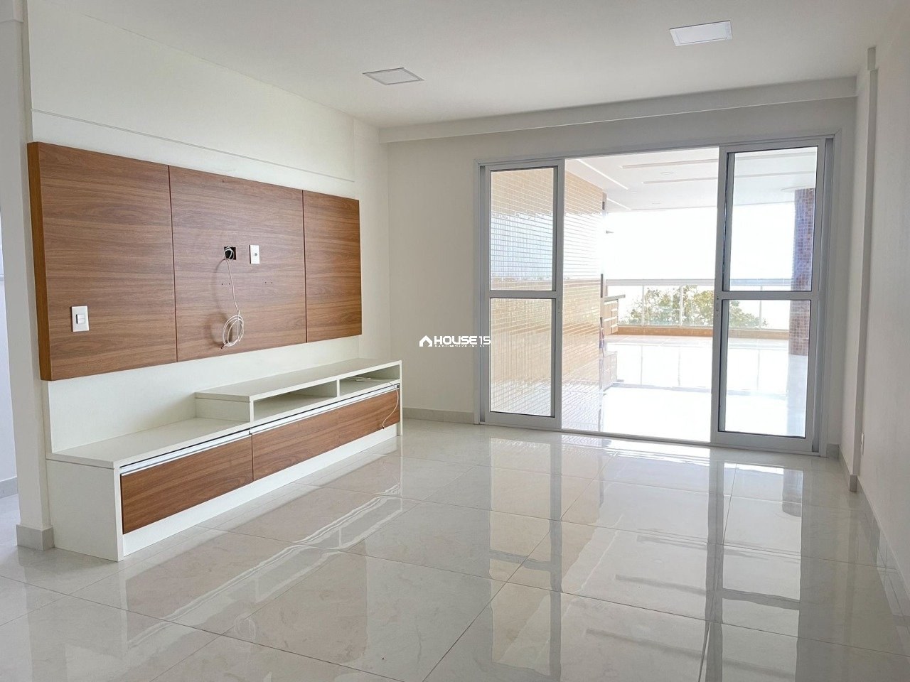 Apartamento de 4 Quartos à Venda no Centro - Guarapari - Espírito Santo - Brasil - 3