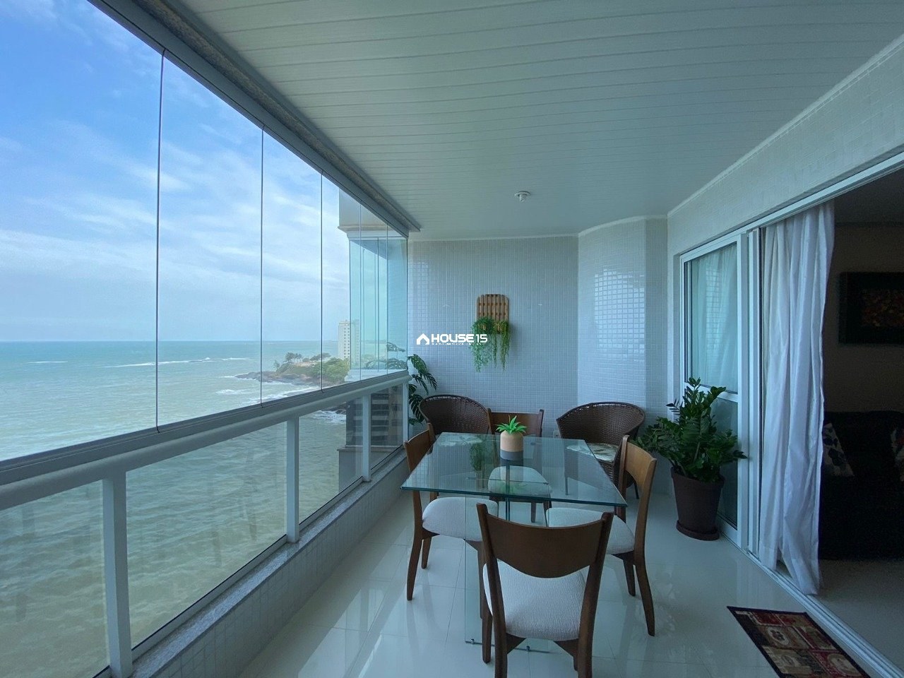 Apartamento de 4 Quartos à Venda no Centro - Guarapari - Espírito Santo - Brasil - 3