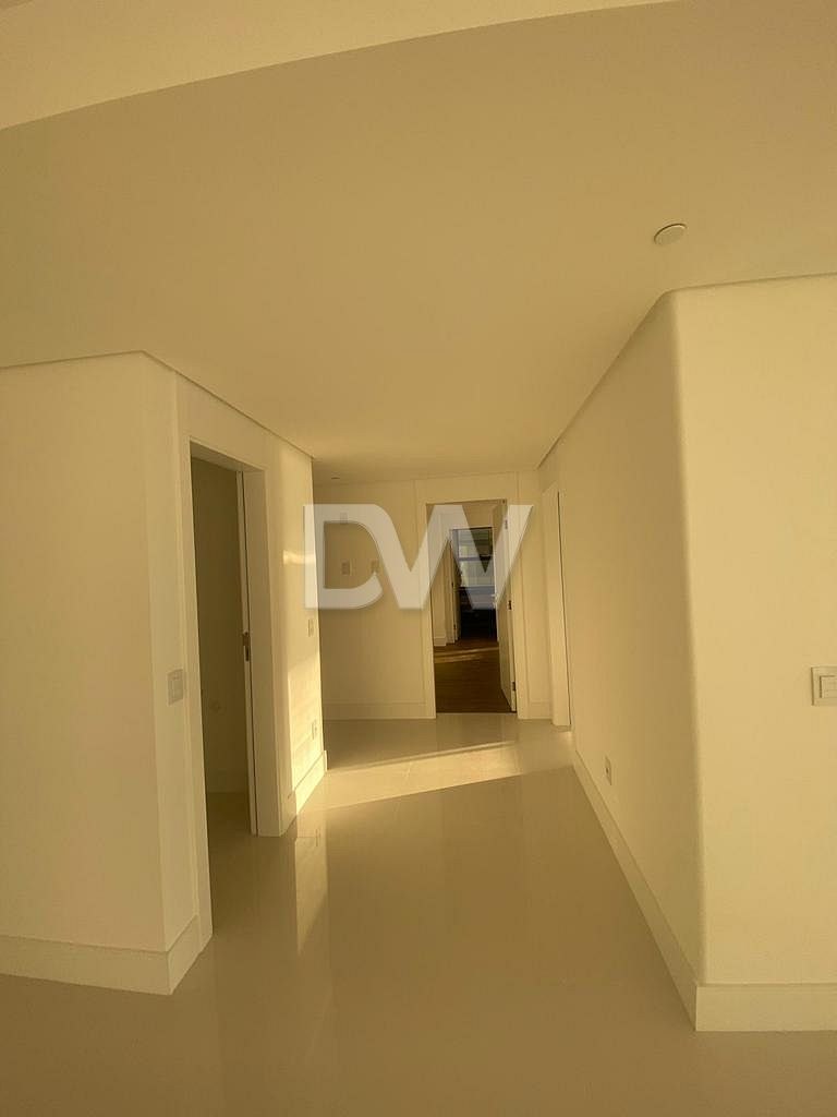 Appartement Duplex 4 Suites à Vendre à Balneário Camboriú - Santa Catarina - Brésil - 3