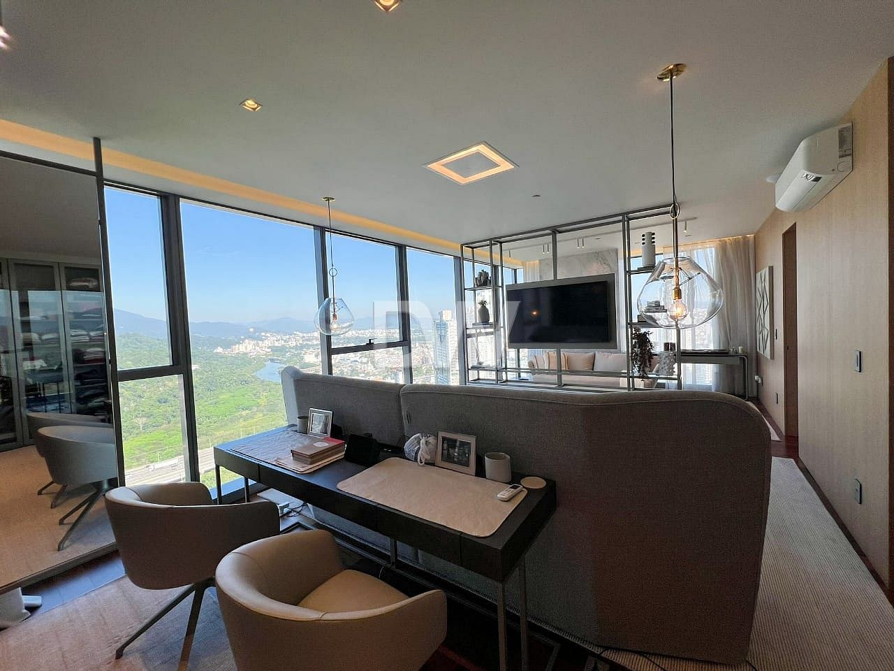 Appartement Face à la Mer 4 Suites à Vendre à Balneário Camboriú - Santa Catarina - Brésil - 7