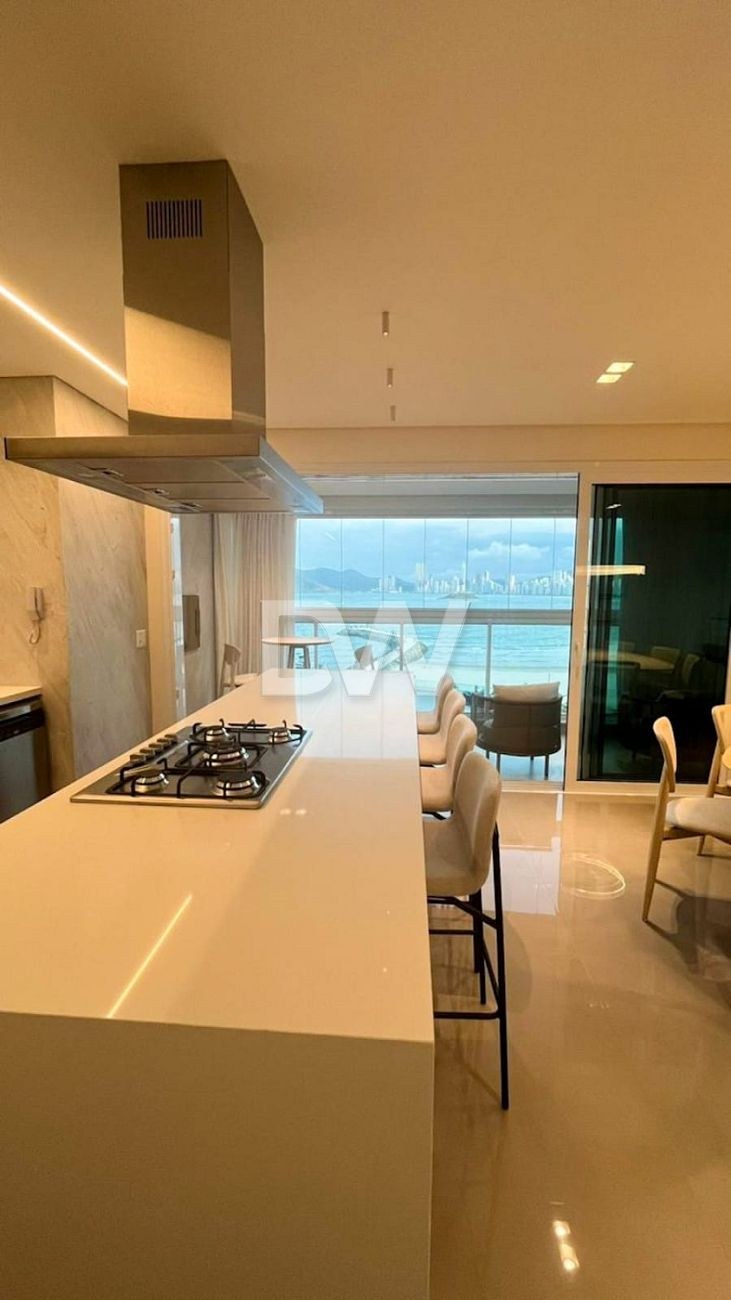 Appartement Face à la Mer 4 Suites à Vendre à Balneário Camboriú - Santa Catarina - Brésil - 2