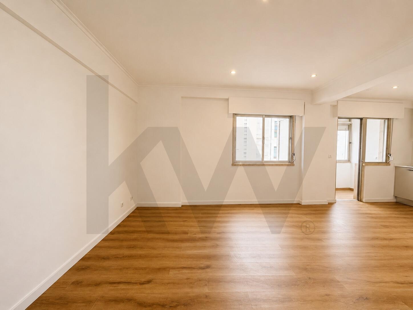 Apartamento T0 à Venda em Agualva-Cacém - Lisboa - Portugal - 3