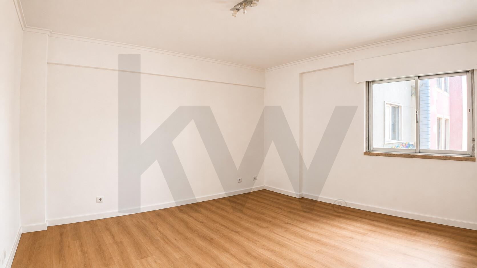 Apartamento T0 à Venda em Agualva-Cacém - Lisboa - Portugal - 4