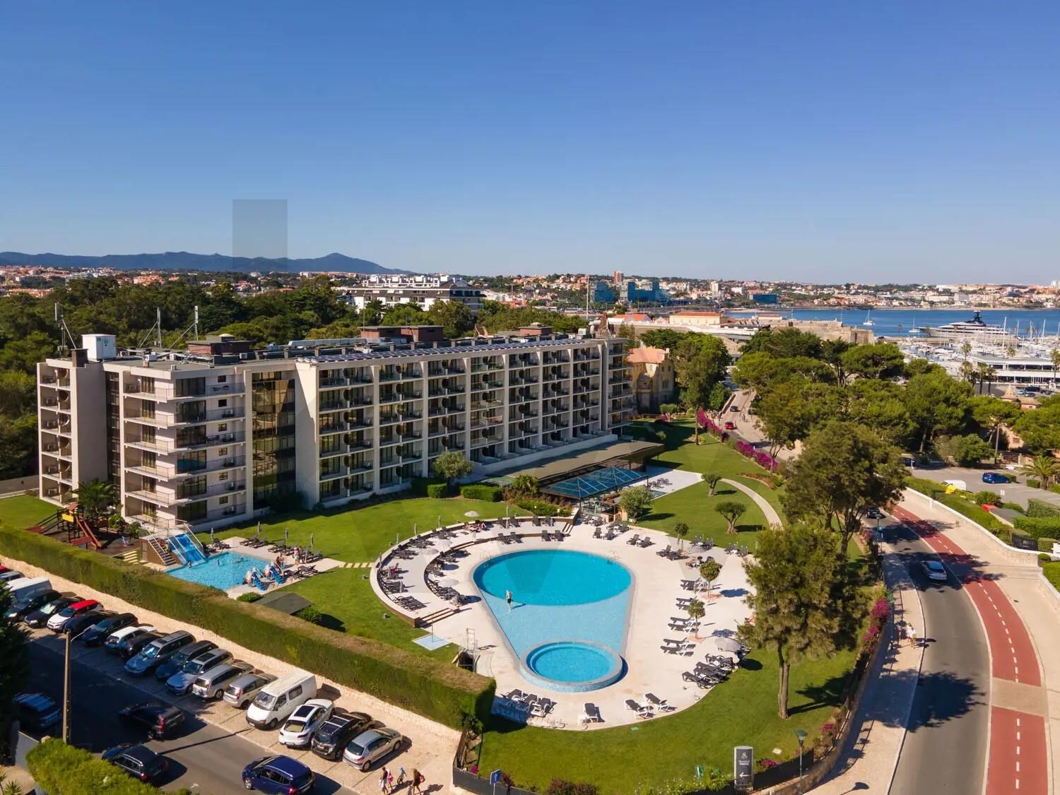 Apartamento T0 à Venda em Cascais - Lisboa - Portugal - 2