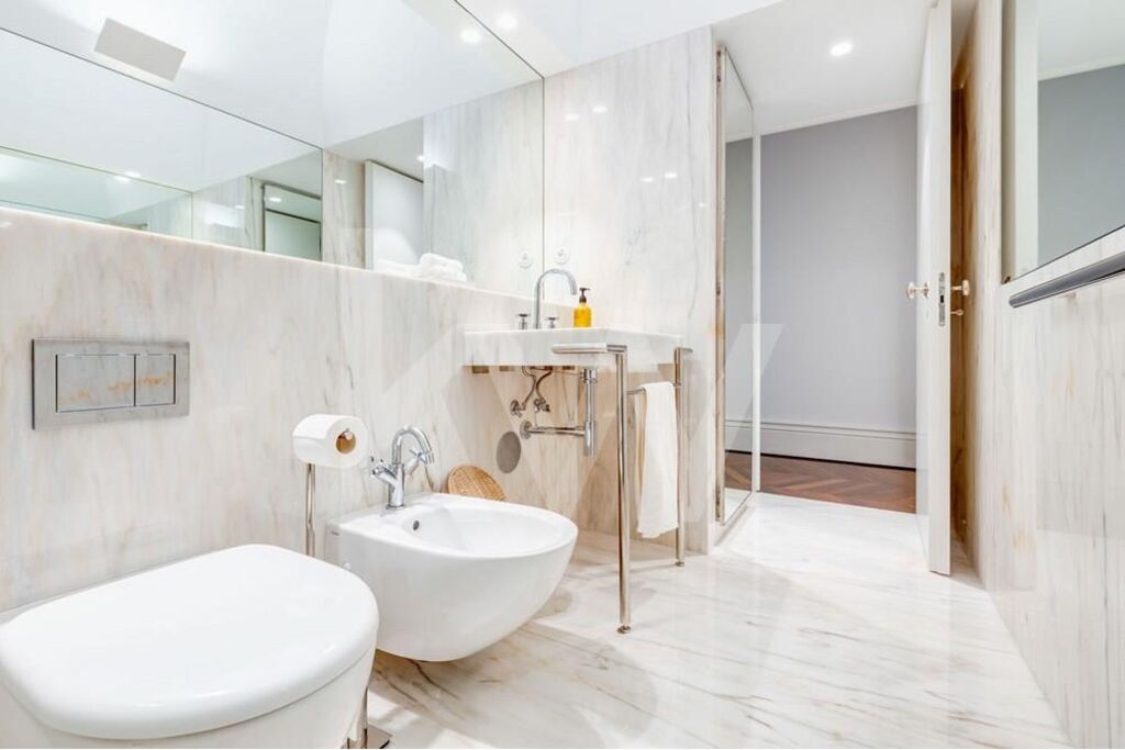 Apartamento T0 à Venda em Porto - Portugal - 8