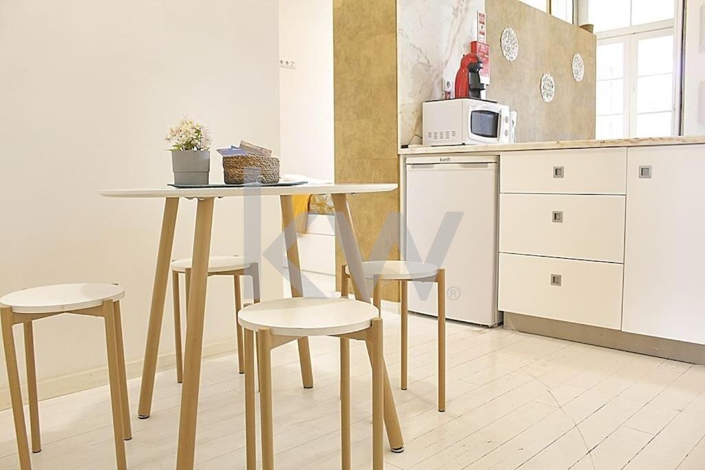 Apartamento T0 à Venda em Porto - Portugal - 3