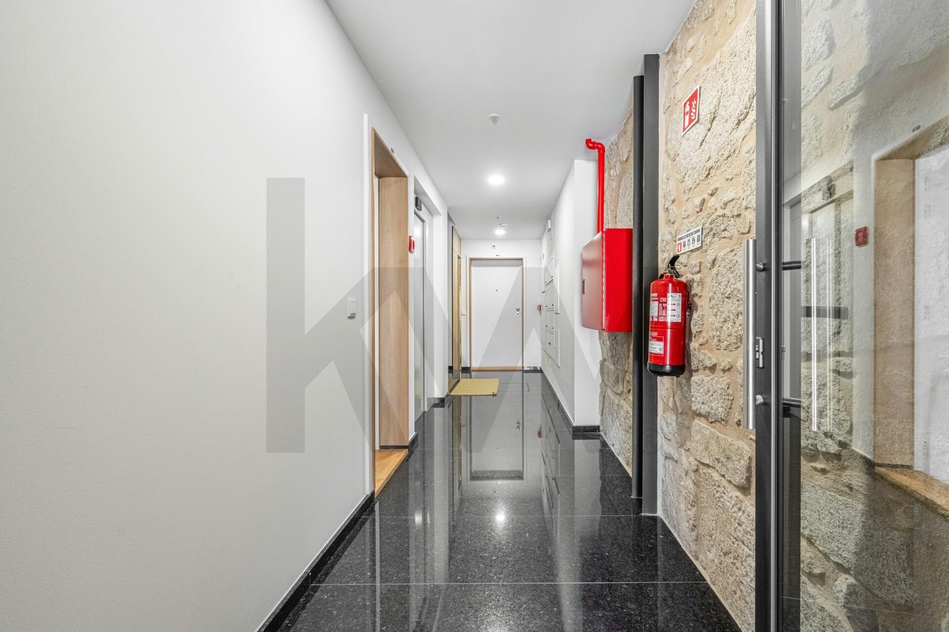 Apartamento T0 à Venda em Porto - Portugal - 7