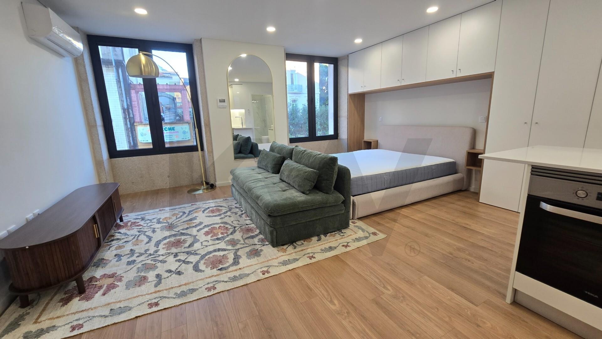 Apartamento T0 à Venda em Porto - Portugal - 3