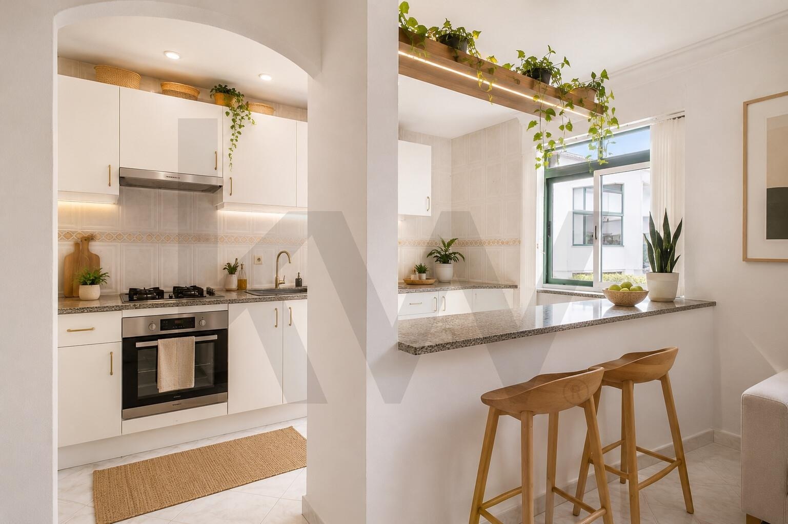 Apartamento T1 à Venda em Almada - Setúbal - Portugal - 6