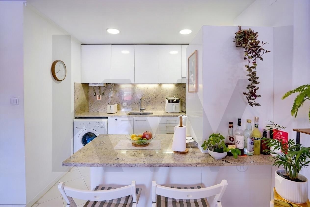 Apartamento T1 à Venda em Almada - Setúbal - Portugal - 6