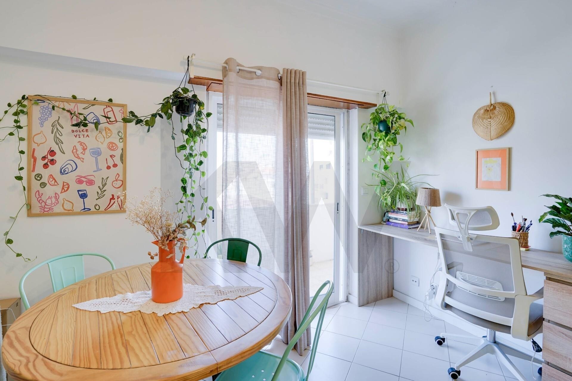 Apartamento T1 à Venda em Almada - Setúbal - Portugal - 7