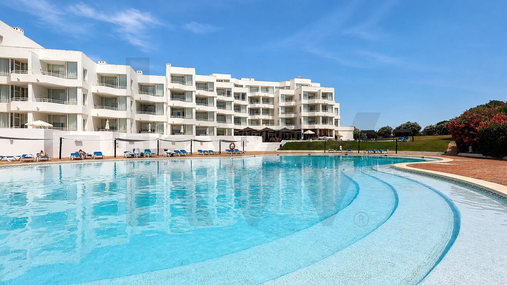 Apartamento T1 à Venda em Alvor - Algarve - Portugal - 3