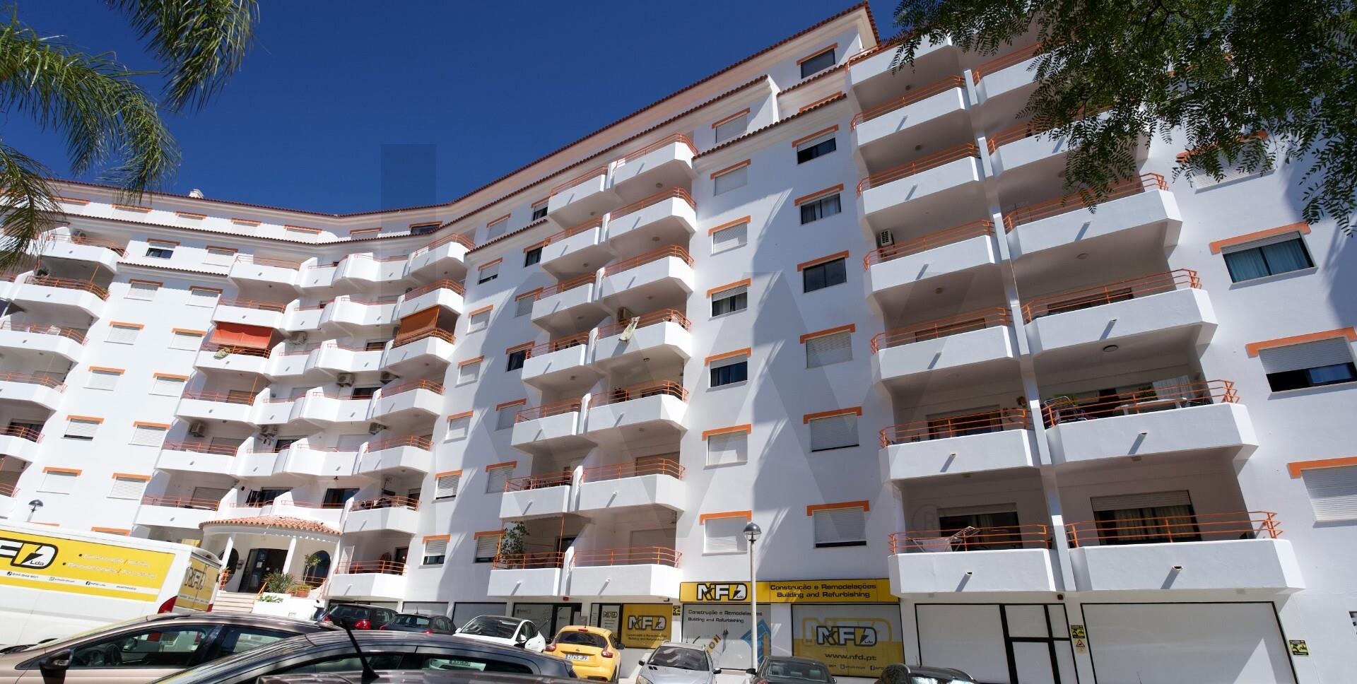 Apartamento T1 à Venda em Alvor - Algarve - Portugal - 1