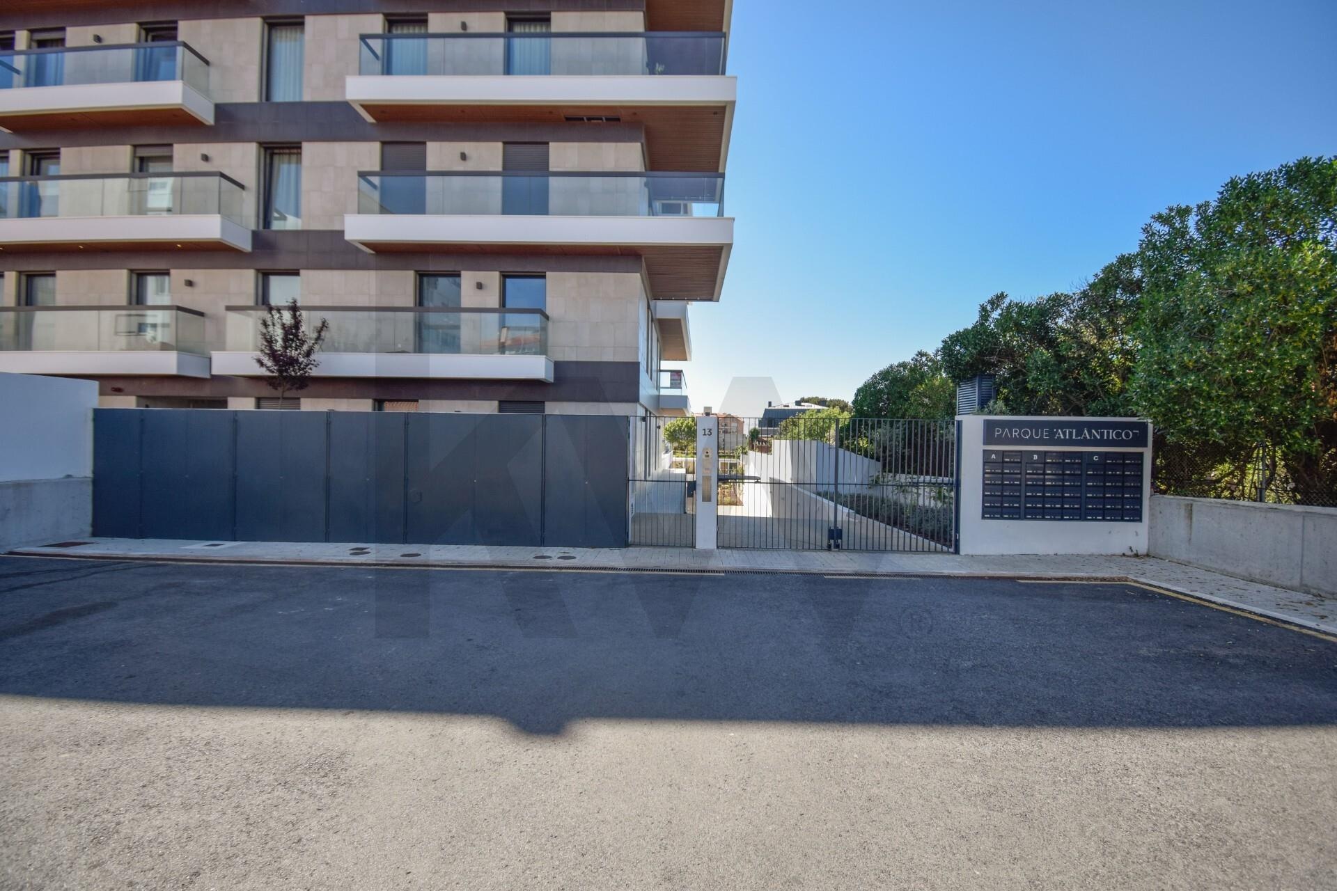 Apartamento T1 à Venda em Carcavelos - Lisboa - Portugal - 3
