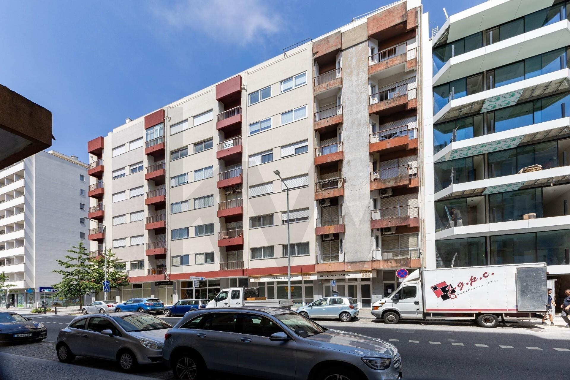 Apartamento T1 à Venda em Matosinhos - Porto - Portugal - 1