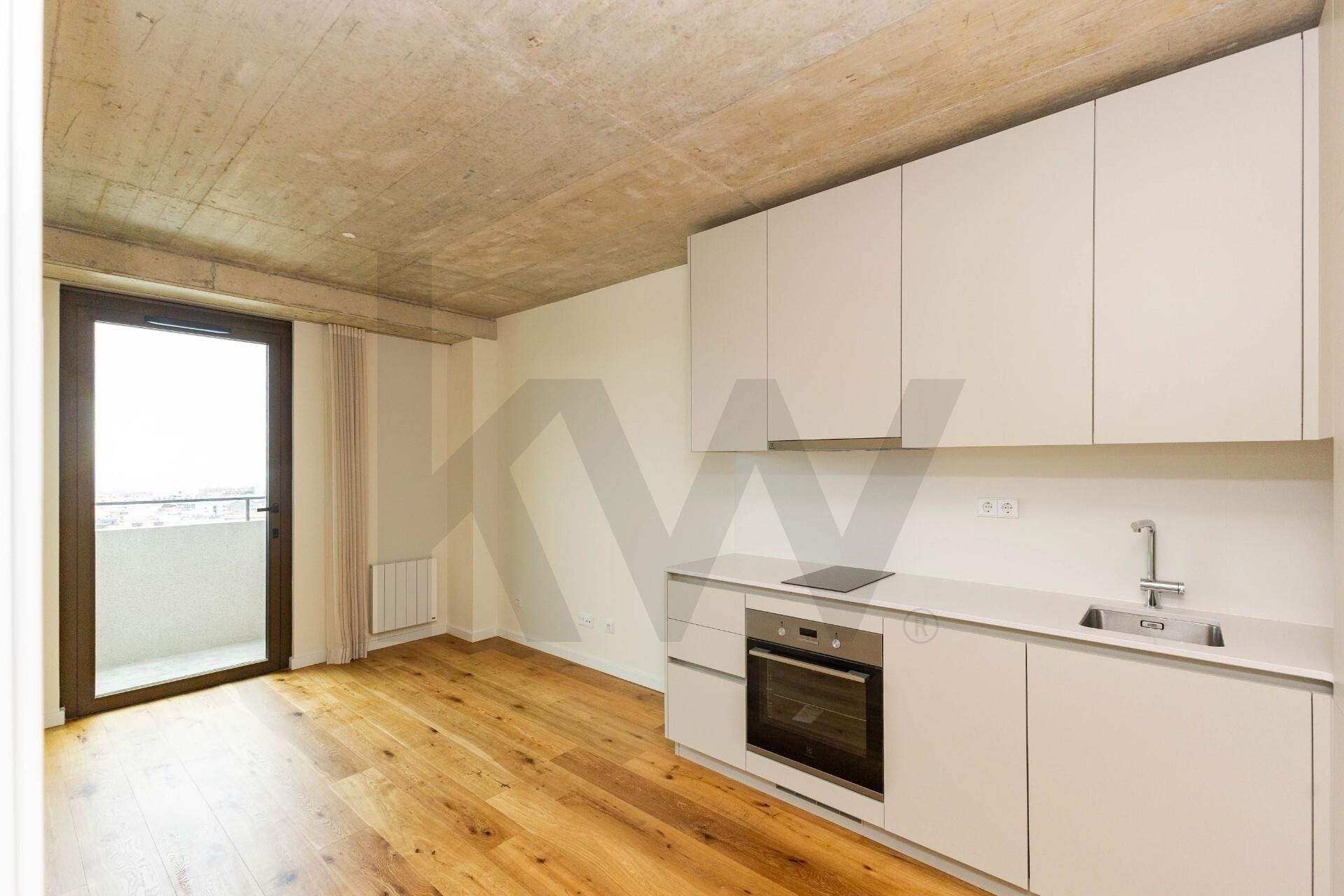 Apartamento T1 à Venda em Matosinhos - Porto - Portugal - 1