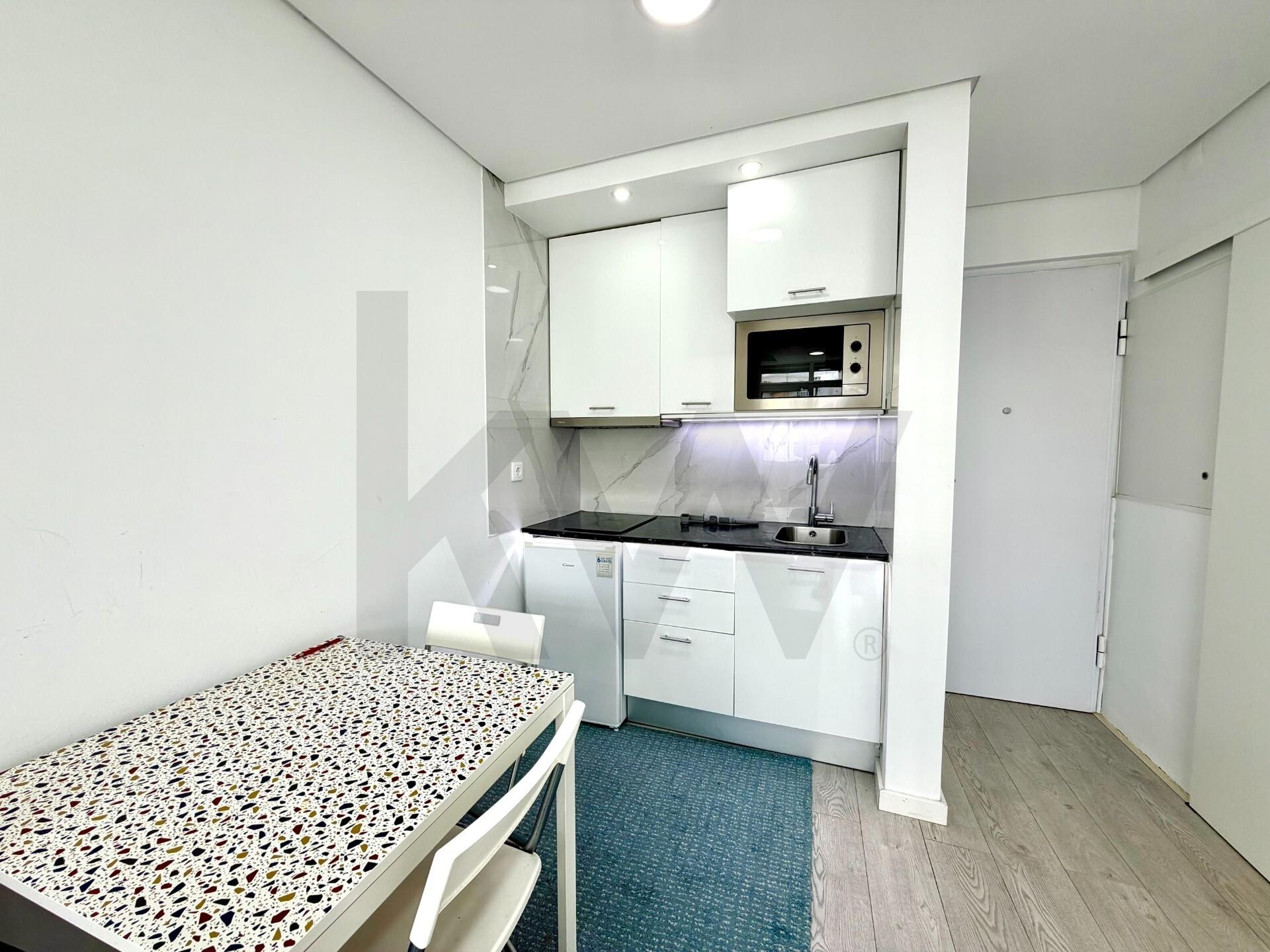 Apartamento T1 à Venda em Oeiras - Lisboa - Portugal - 5