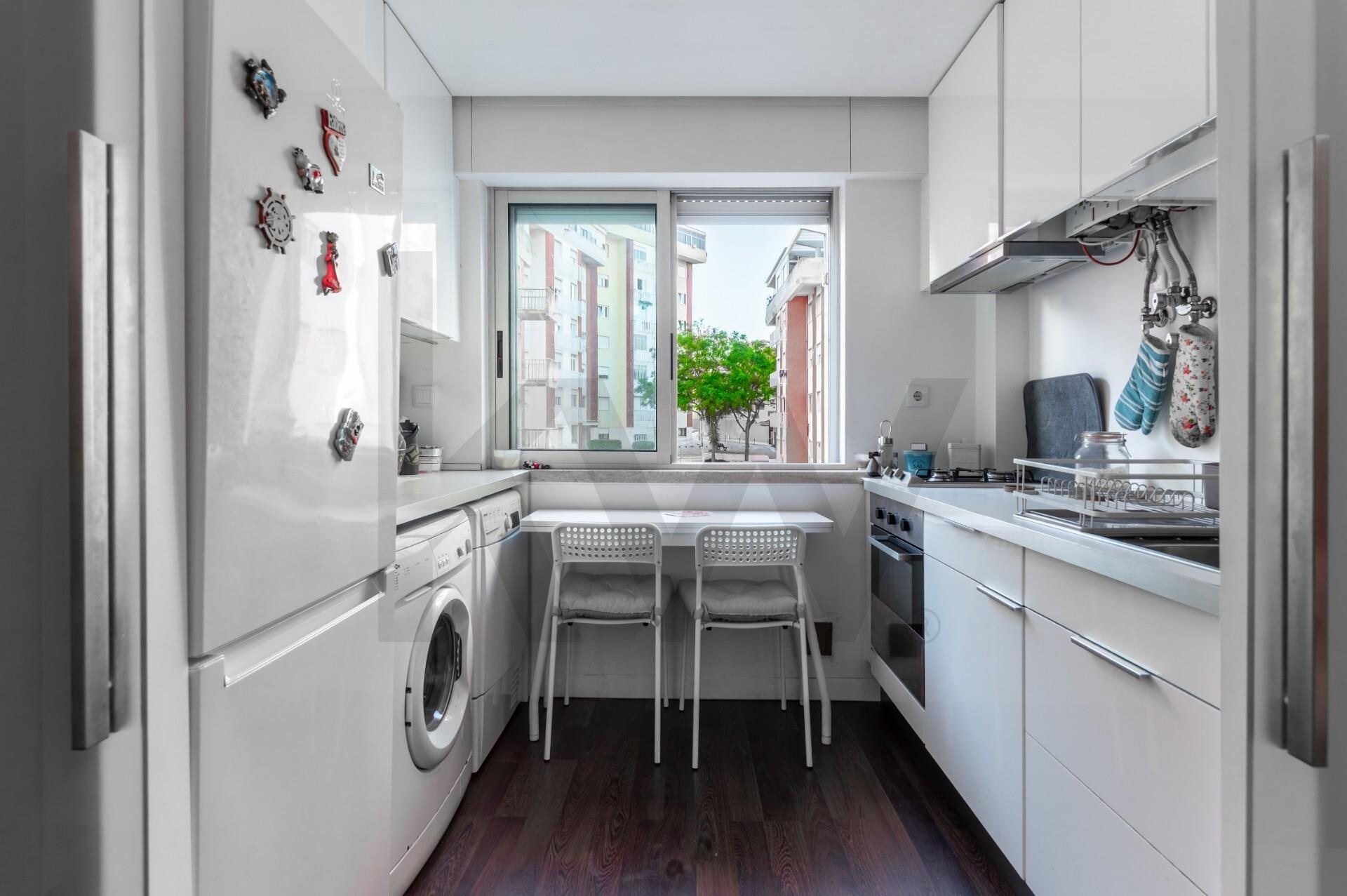 Apartamento T1 à Venda em Oeiras - Lisboa - Portugal - 1