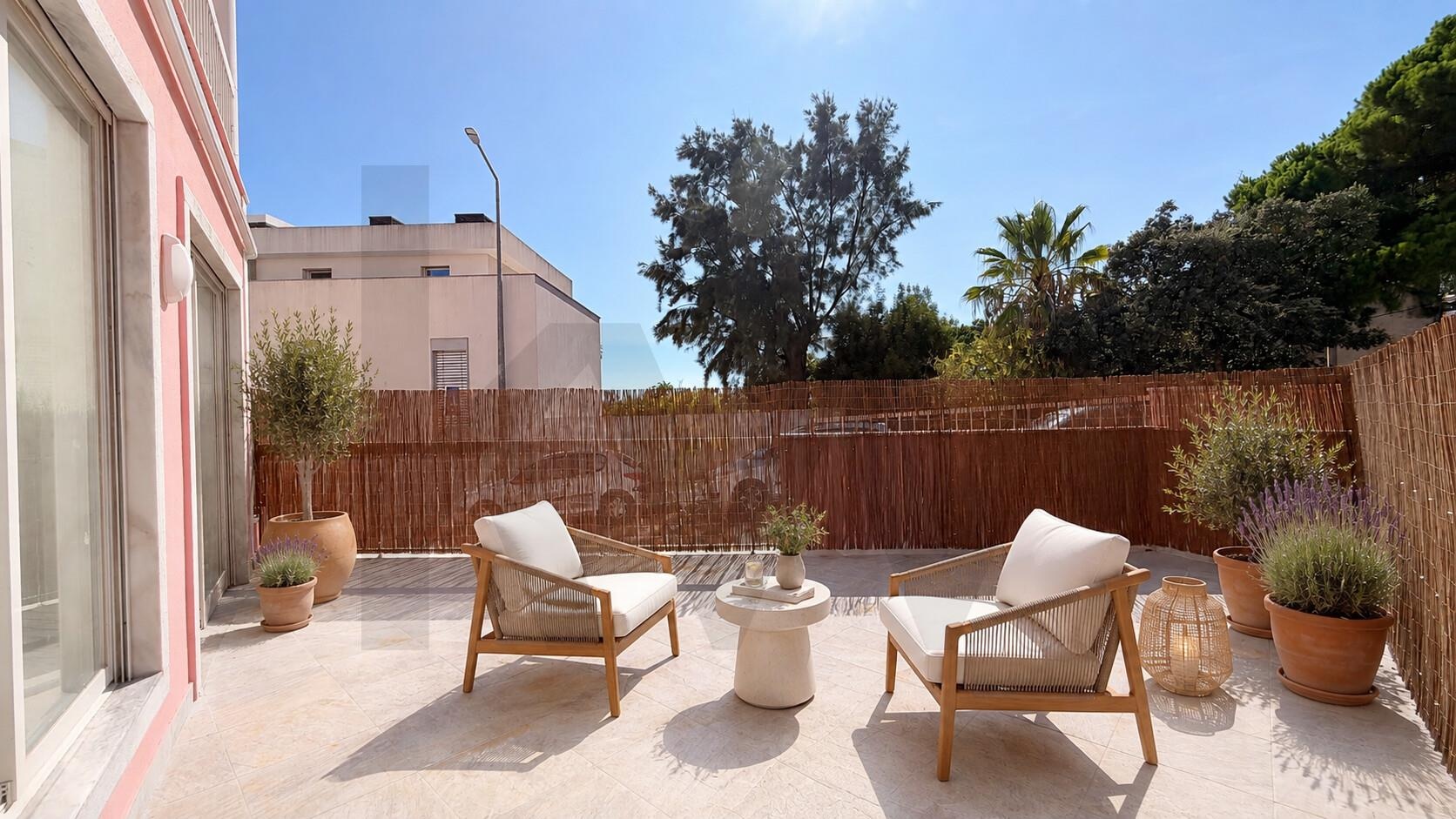 Apartamento T1 à Venda em Parede - Lisboa - Portugal - 2