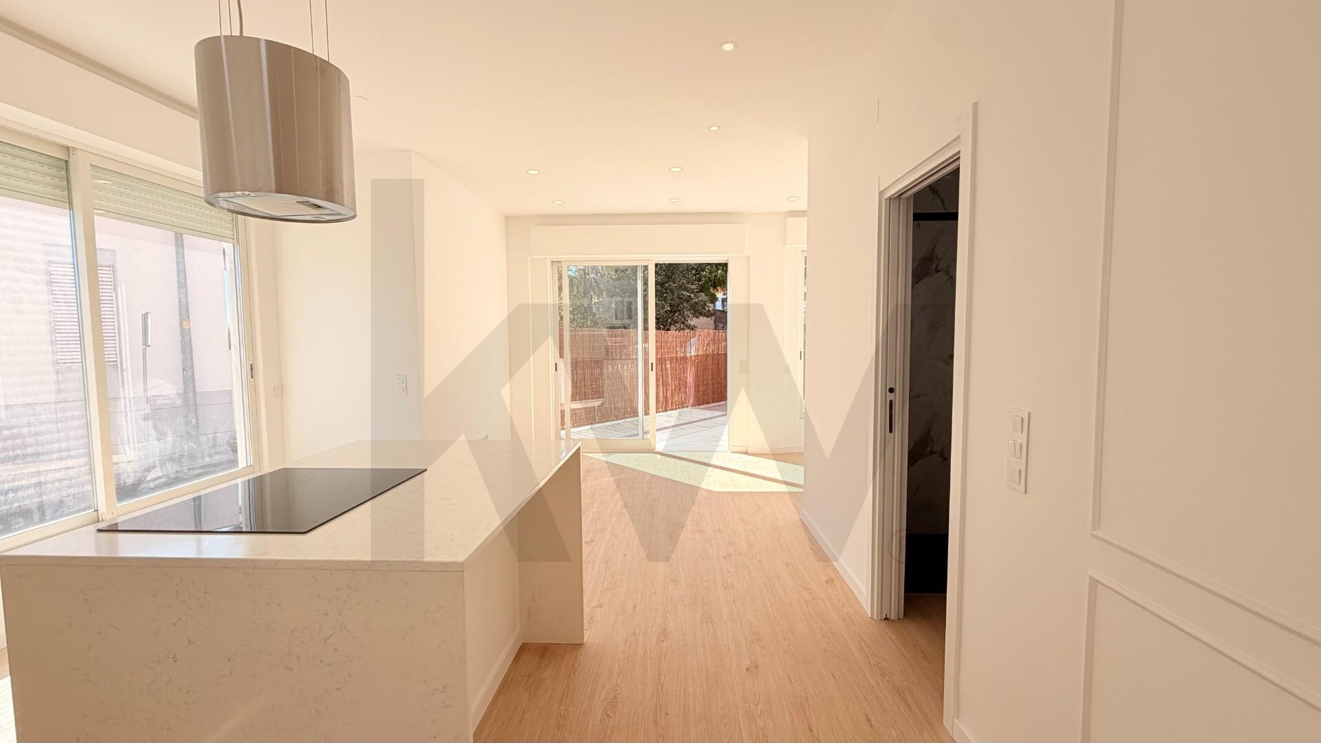 Apartamento T1 à Venda em Parede - Lisboa - Portugal - 4