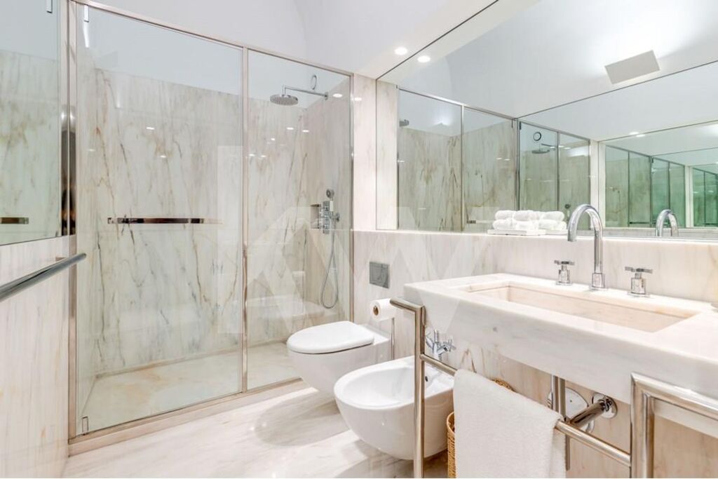 Apartamento T1 à Venda em Porto - Portugal - 4