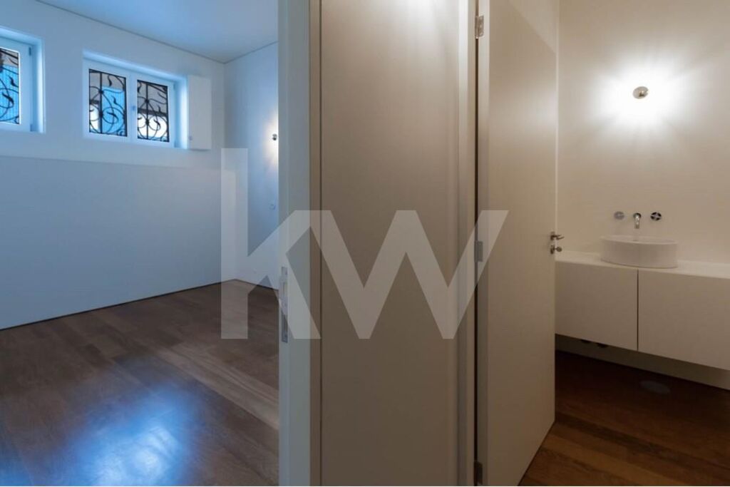Apartamento T1 à Venda em Porto - Portugal - 6