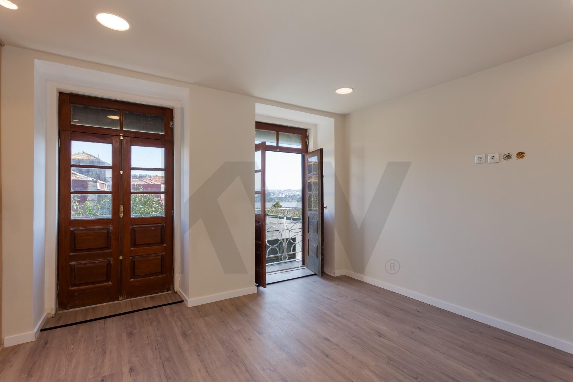 Apartamento T1 à Venda em Porto - Portugal - 8