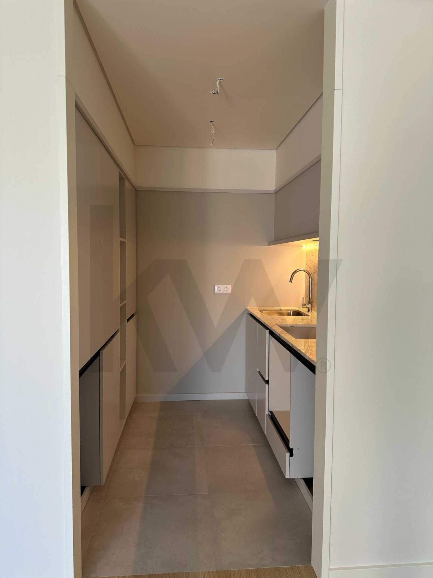 Apartamento T1 à Venda em Porto - Portugal - 4