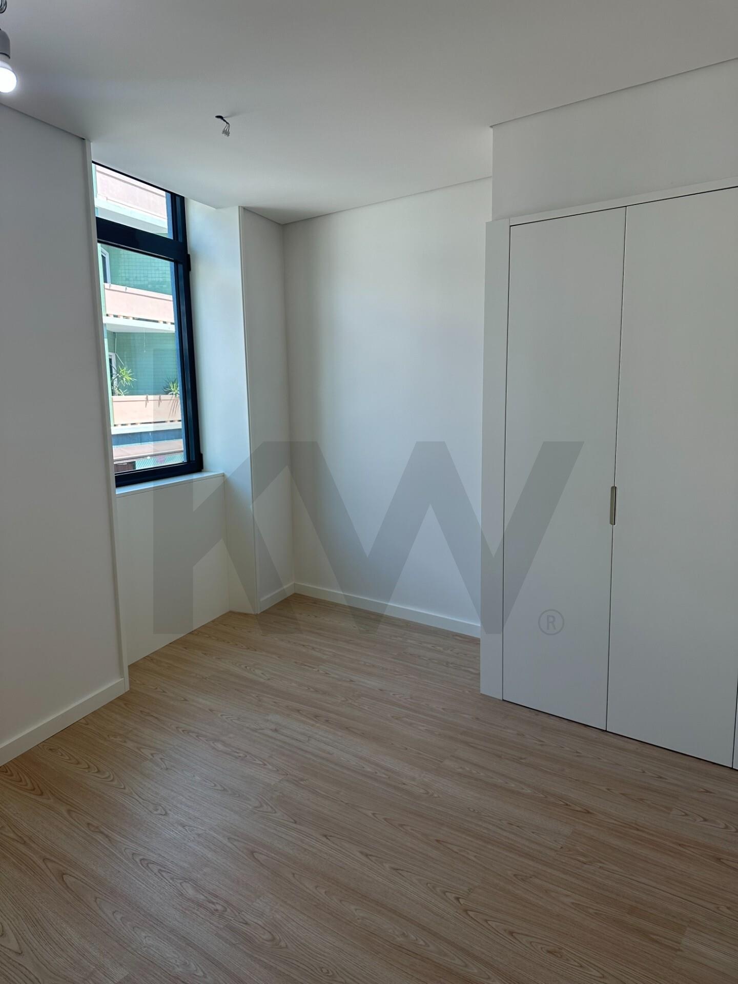 Apartamento T1 à Venda em Porto - Portugal - 4