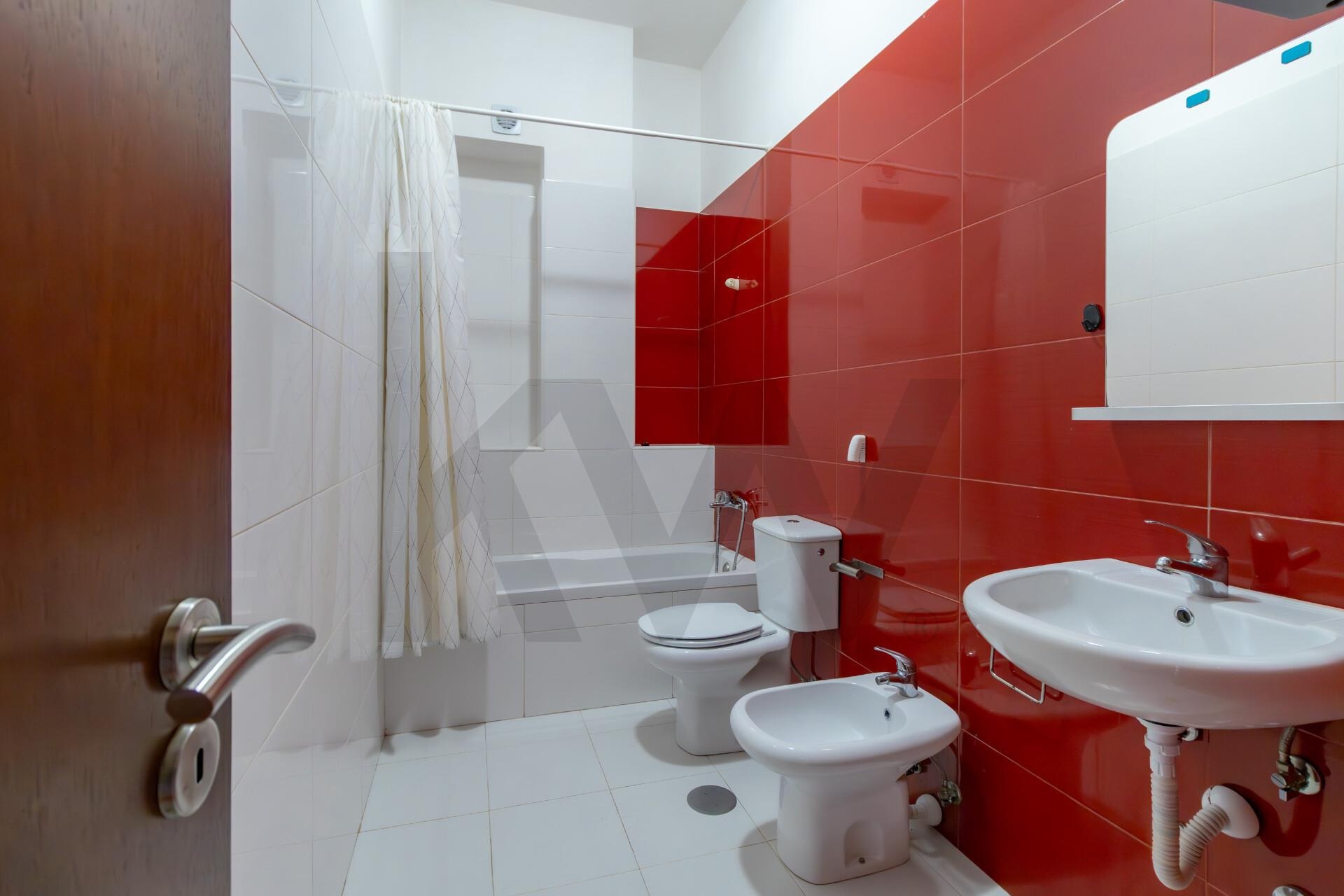 Apartamento T1 à Venda em Porto - Portugal - 5