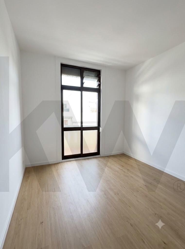 Apartamento T1 à Venda em Porto - Portugal - 3