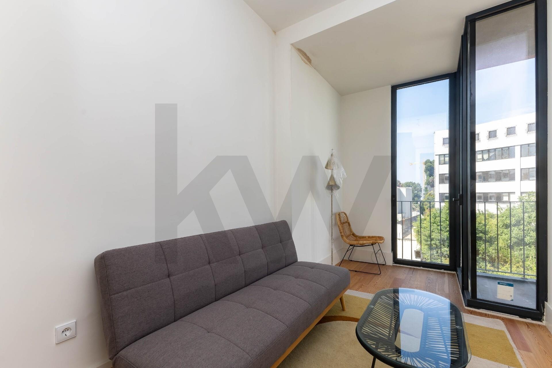 Apartamento T1 à Venda em Porto - Portugal - 1