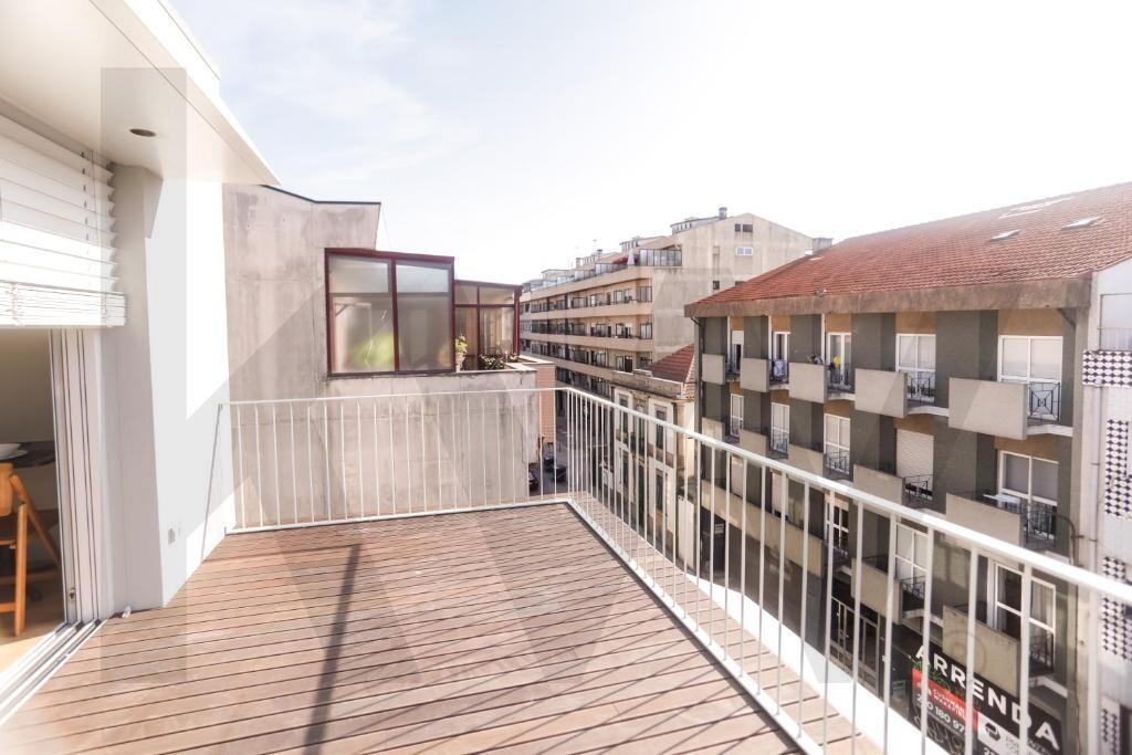 Apartamento T1 à Venda em Porto - Portugal - 1