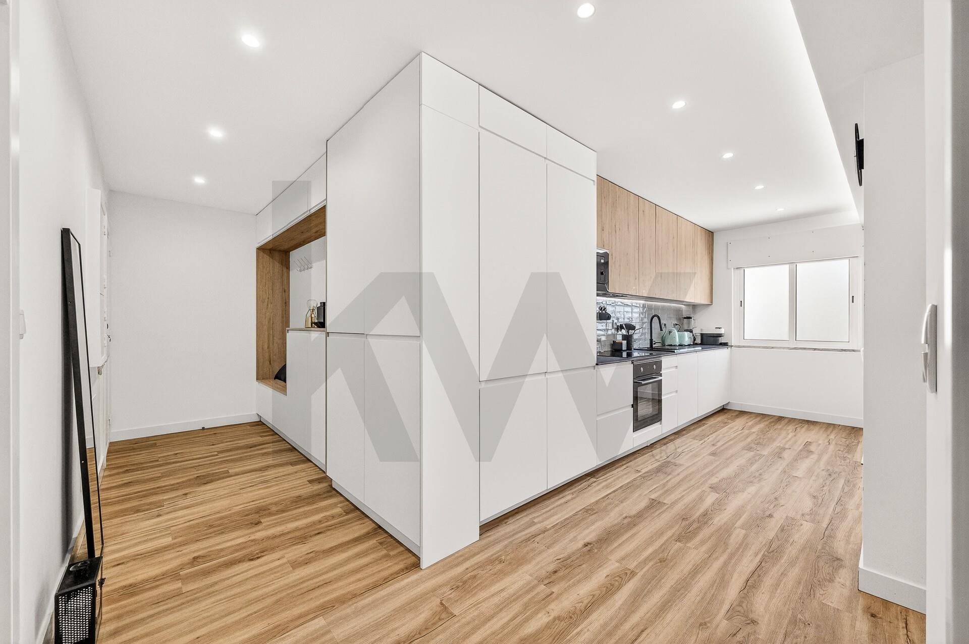Apartamento T1 à Venda em Queijas - Lisboa - Portugal - 7