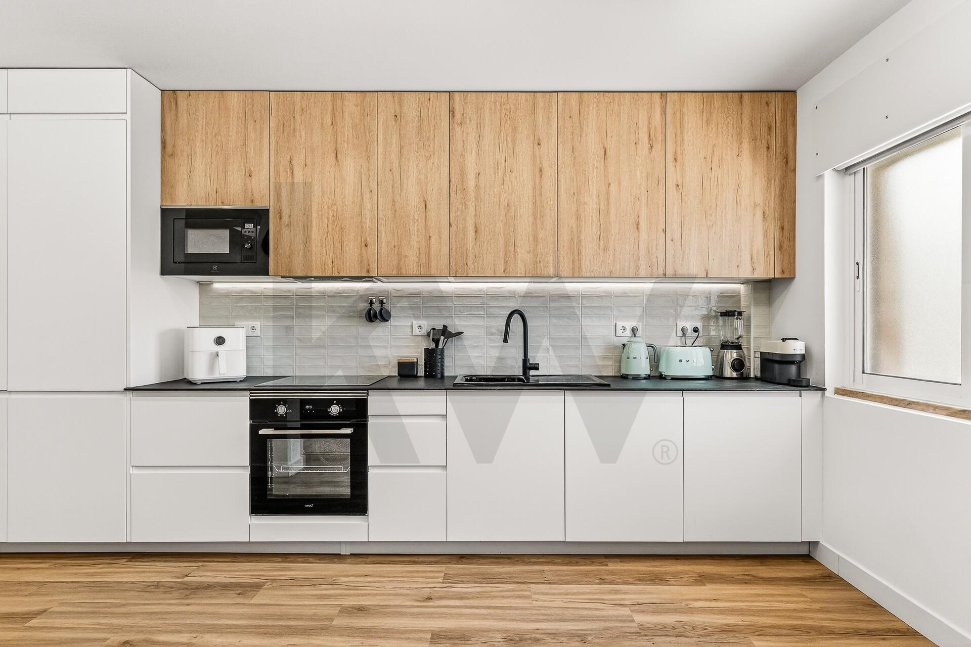 Apartamento T1 à Venda em Queijas - Lisboa - Portugal - 8