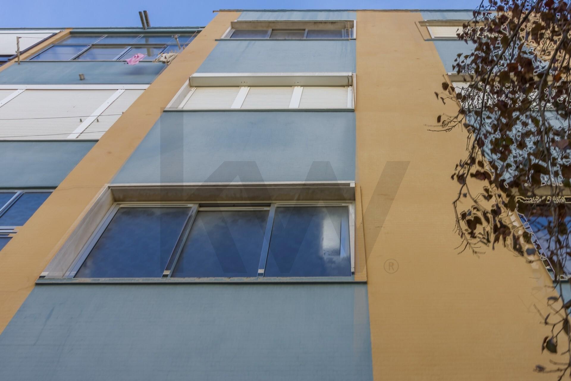 Apartamento T1 à Venda em Seixal - Portugal - 1