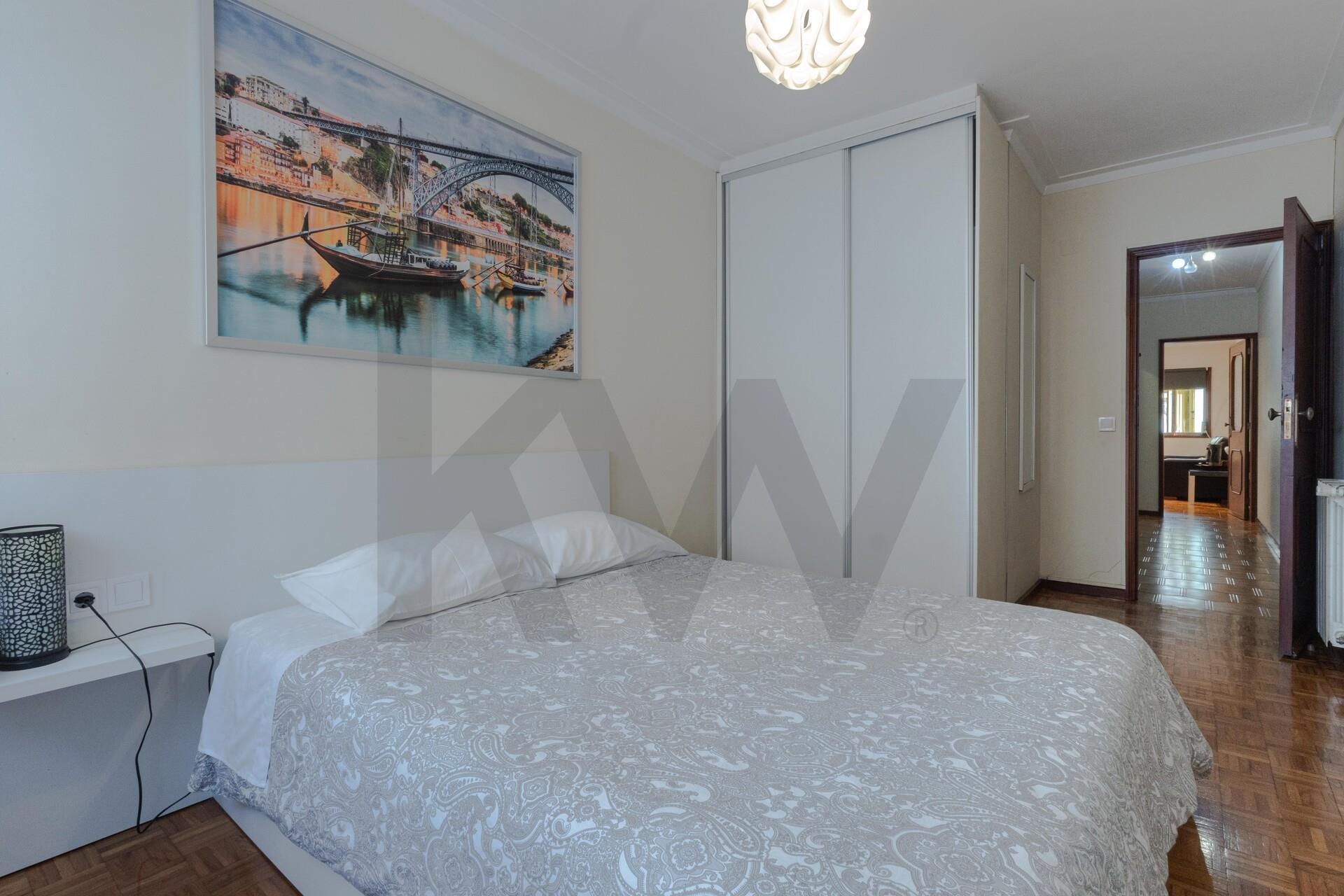 Apartamento T1 à Venda em Vila Nova De Gaia - Porto - Portugal - 2