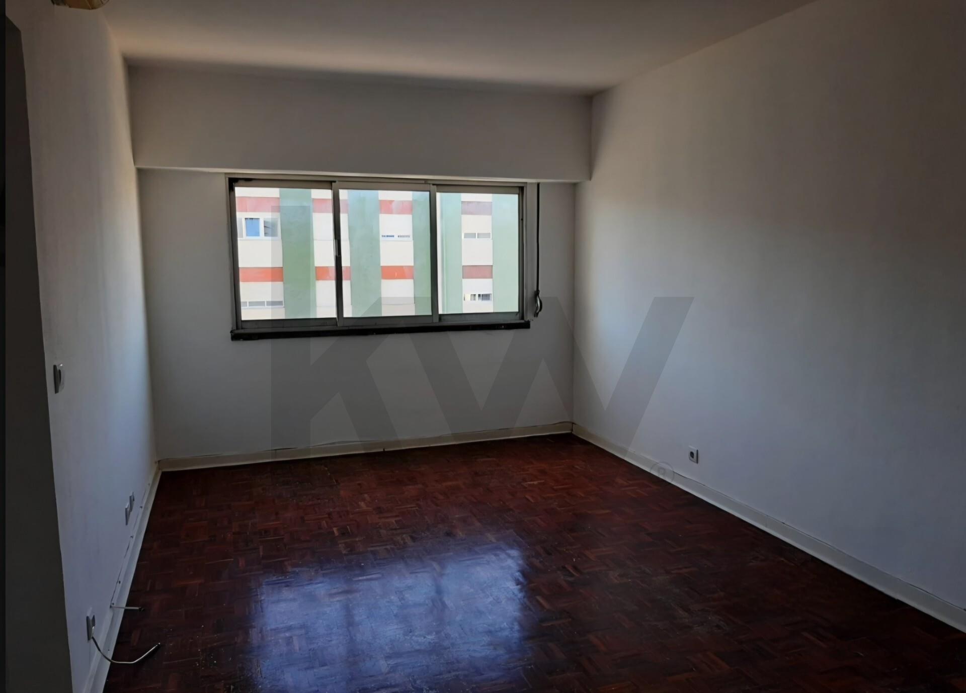 Apartamento T2 à Venda em Agualva-Cacém - Lisboa - Portugal - 4