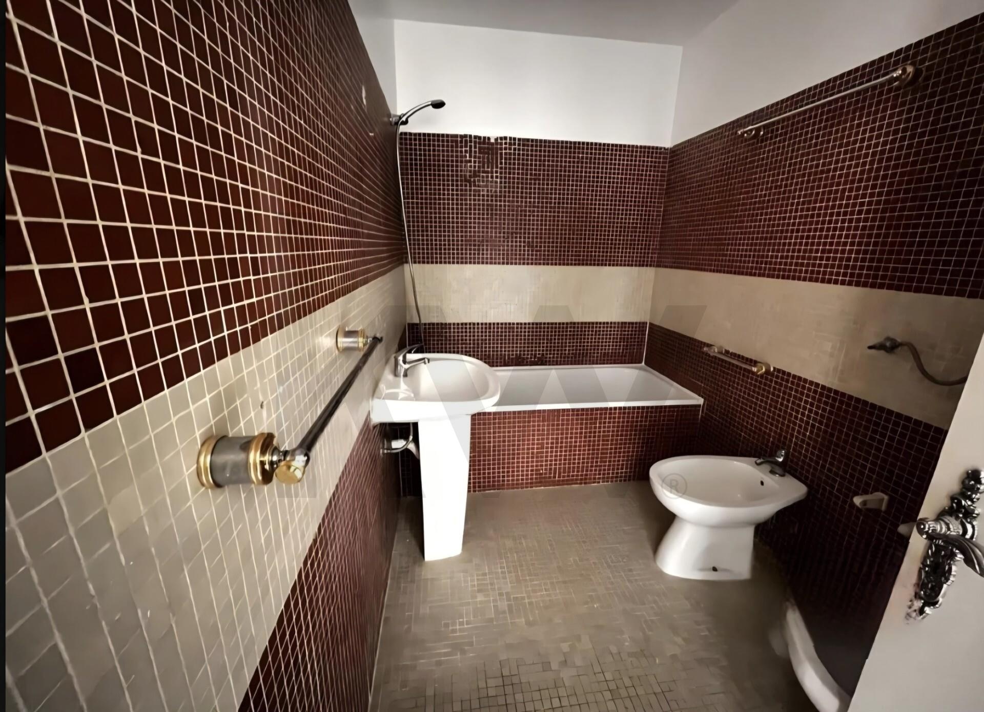 Apartamento T2 à Venda em Agualva-Cacém - Lisboa - Portugal - 6