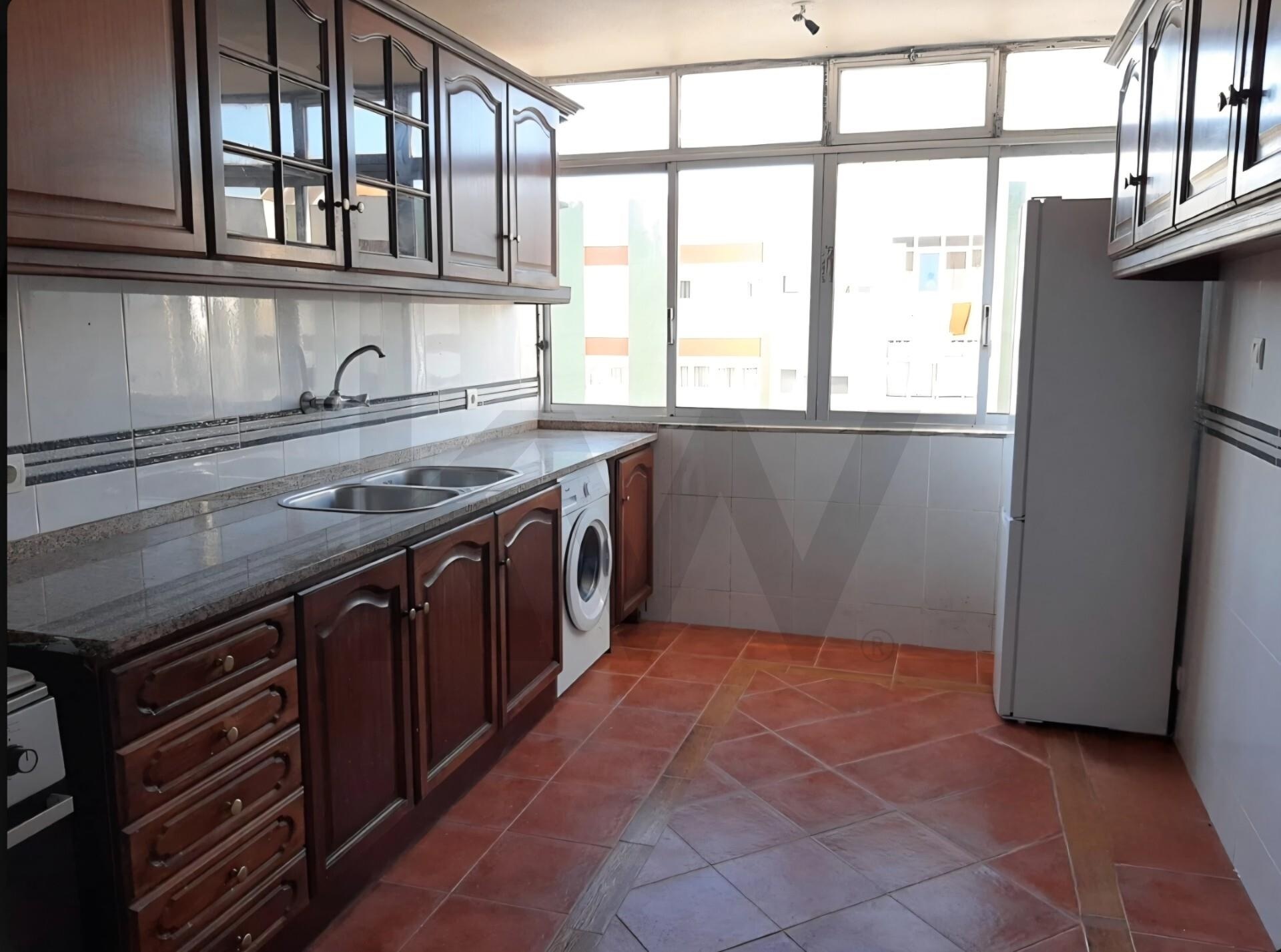 Apartamento T2 à Venda em Agualva-Cacém - Lisboa - Portugal - 7