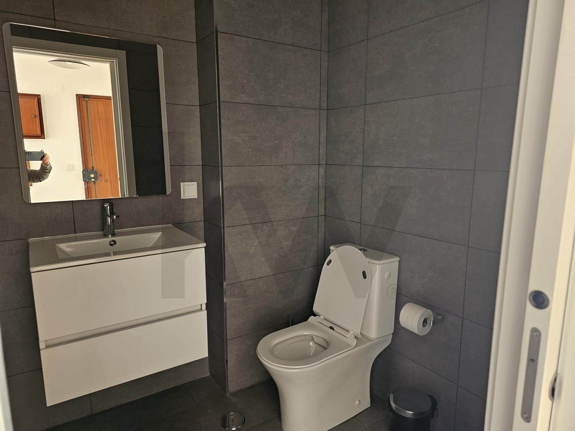Apartamento T2 à Venda em Agualva-Cacém - Lisboa - Portugal - 7