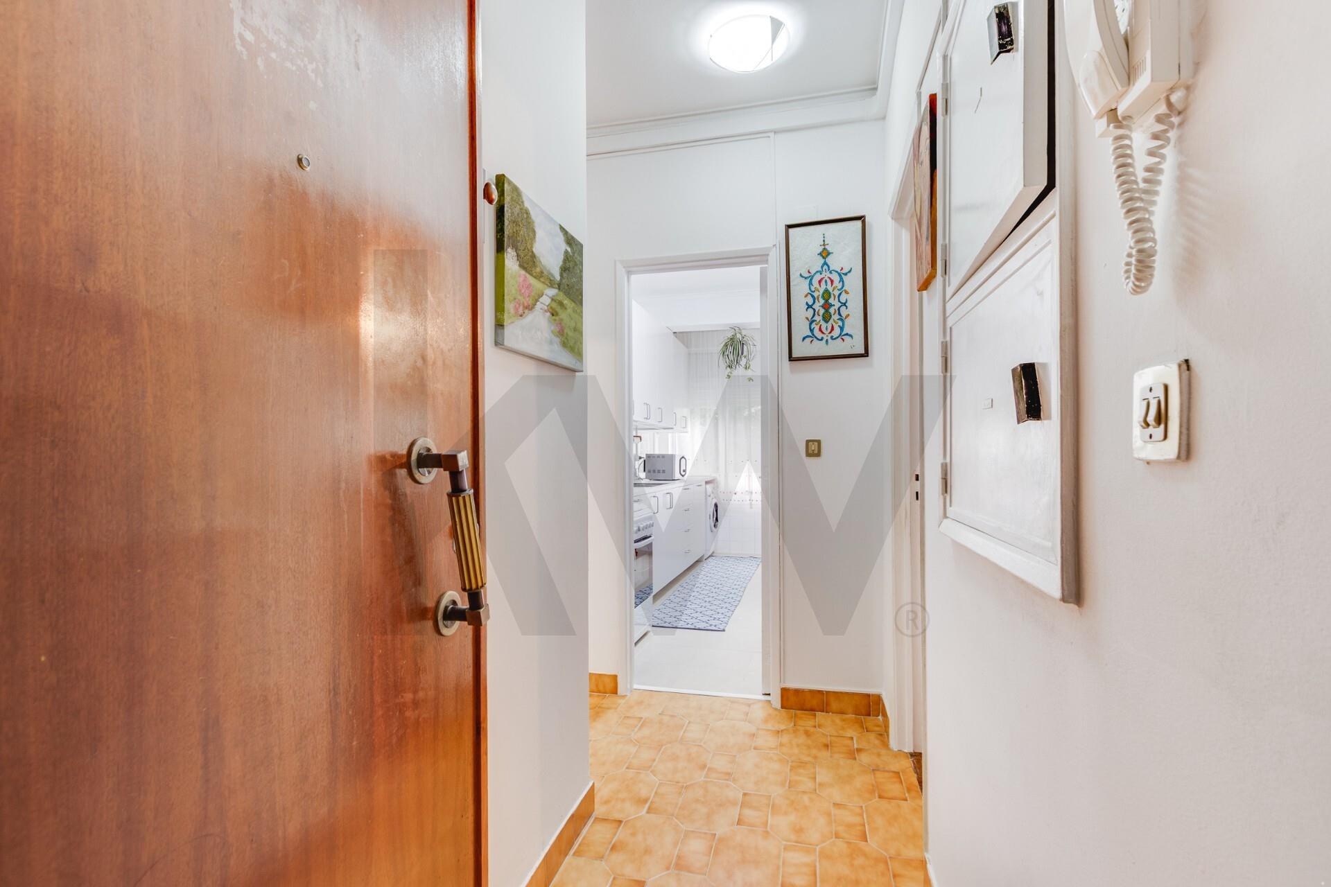 Apartamento T2 à Venda em Agualva-Cacém - Lisboa - Portugal - 3