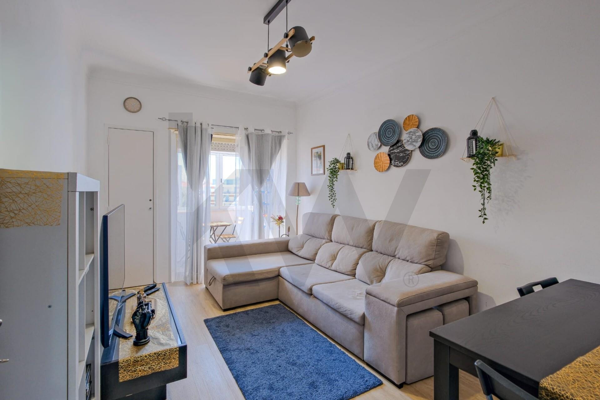 Apartamento T2 à Venda em Agualva-Cacém - Lisboa - Portugal - 1