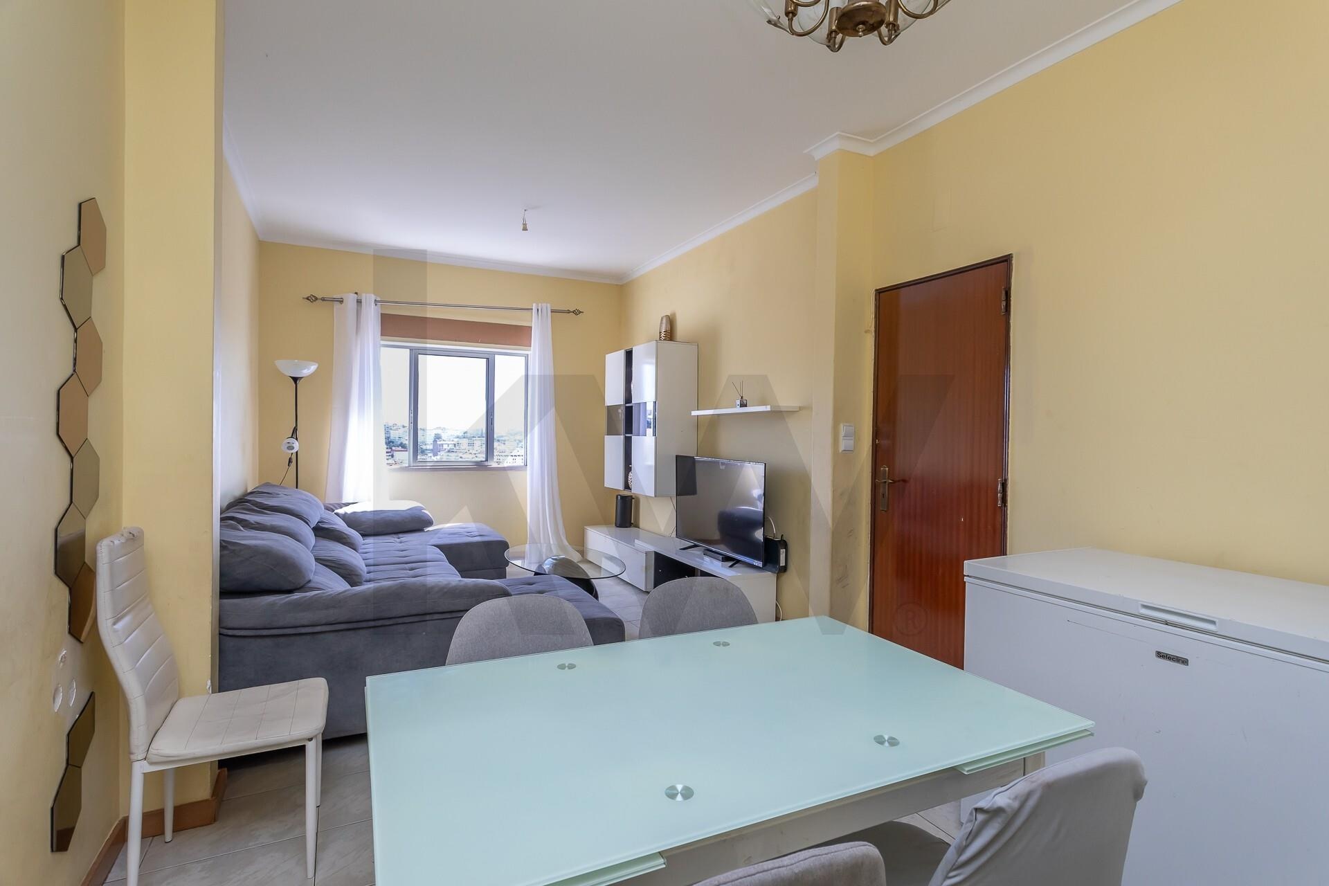Apartamento T2 à Venda em Agualva-Cacém - Lisboa - Portugal - 4