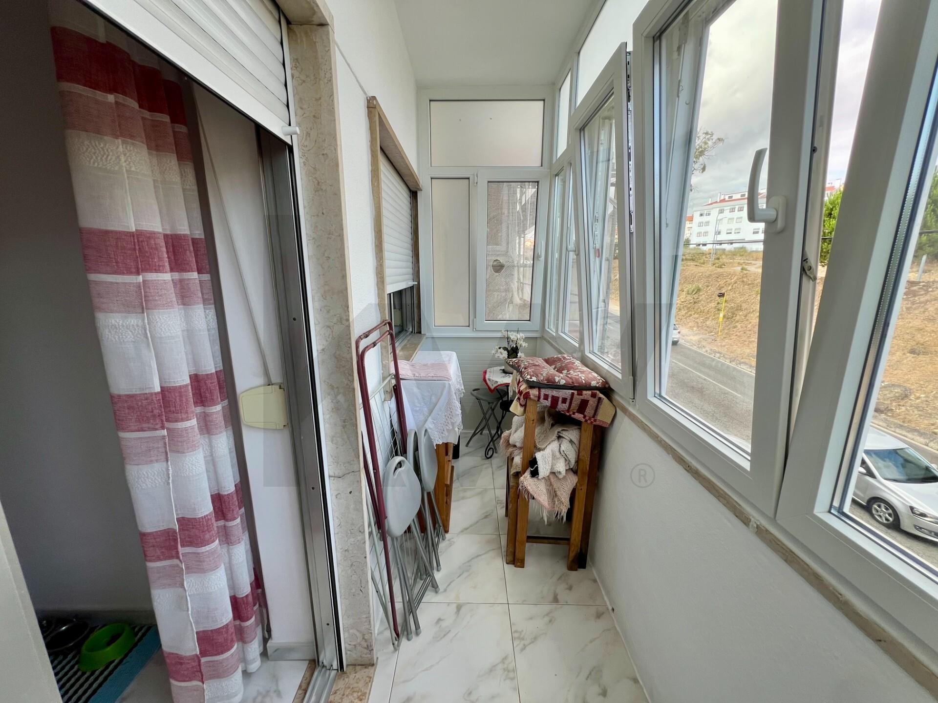 Apartamento T2 à Venda em Agualva-Cacém - Lisboa - Portugal - 3