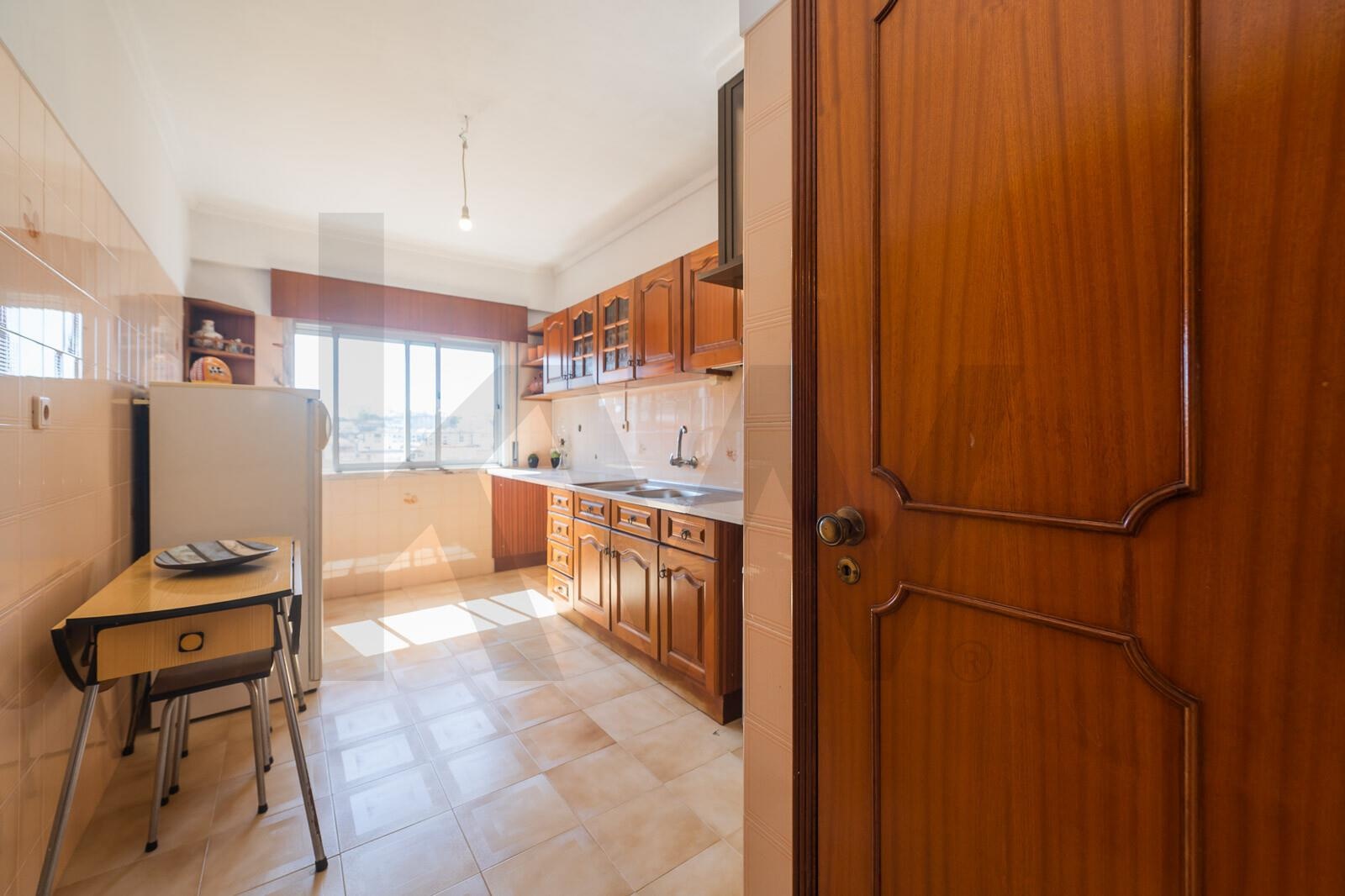 Apartamento T2 à Venda em Agualva-cacém - Lisboa - Portugal - 4