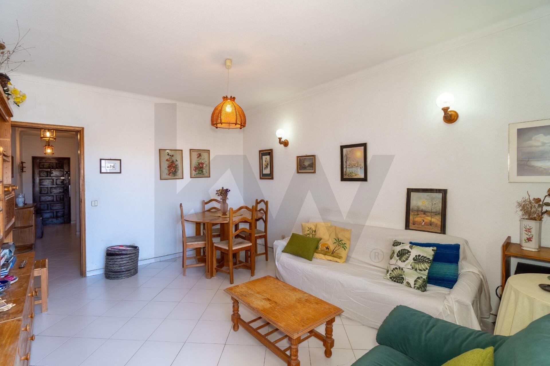 Apartamento T2 à Venda em Albufeira - Algarve - Portugal - 2