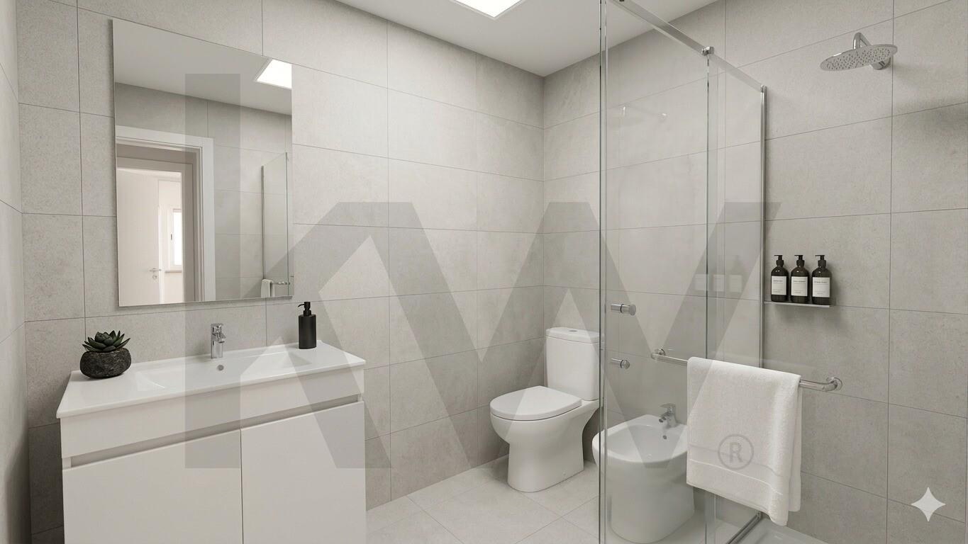 Apartamento T2 à Venda em Almada - Setúbal - Portugal - 5